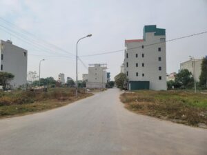ại, thị trường bất động sản đang chứng kiến sự chuyển mình mạnh mẽ với những biến động giá đáng kể, đặc biệt là ở phân khúc đất nền tại lô đất 50m2